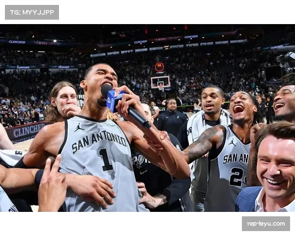 马刺59胜19负紧追雷霆 文班亚马场均25+13+4盖帽撑起防守体系 马刺59胜19负紧追雷霆 文班亚马场均25+13+4盖帽撑起防守体系